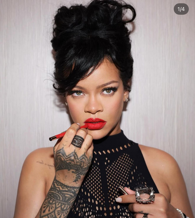 Rihanna a născut. sursă - social media