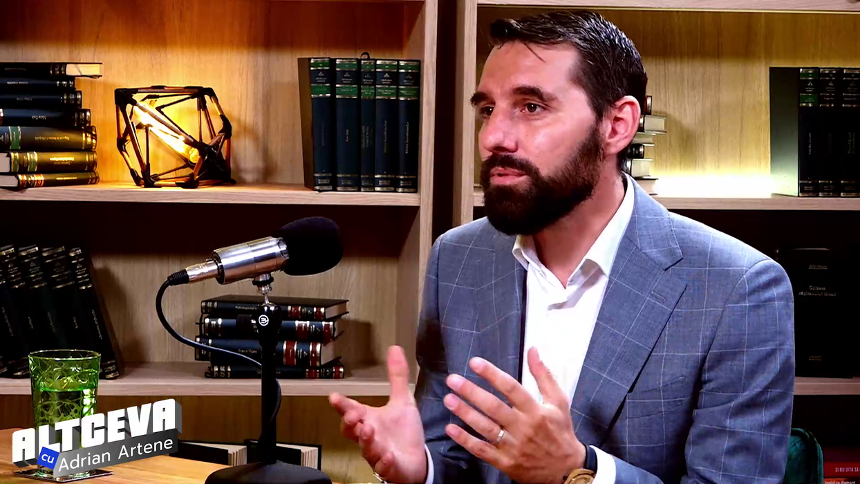 Principele Nicolae face mărturisiri inedite în cel mai așteptat podcast de până acum / (Sursa: Captură video)