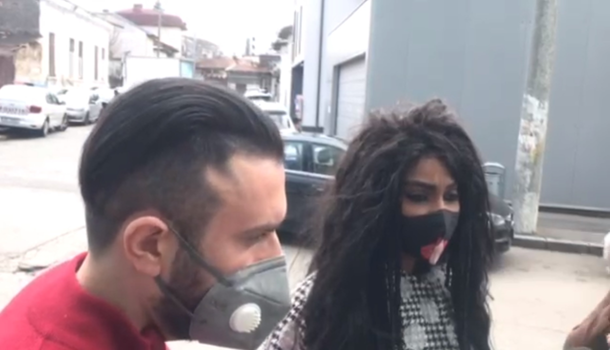 Laurette și avocatul ei au fost la Poliție