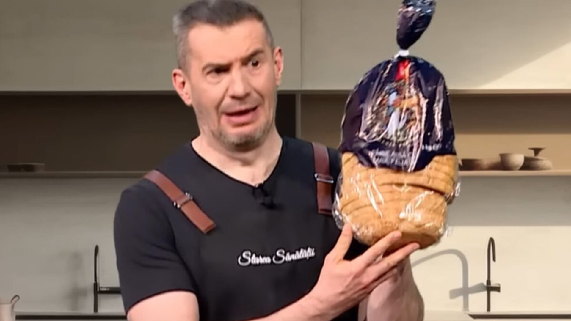 Mănânci pâine cu maia de la Hanul Boieresc, din comerț? Din ce este făcută, de fapt, potrivit lui Dragoș Pătraru