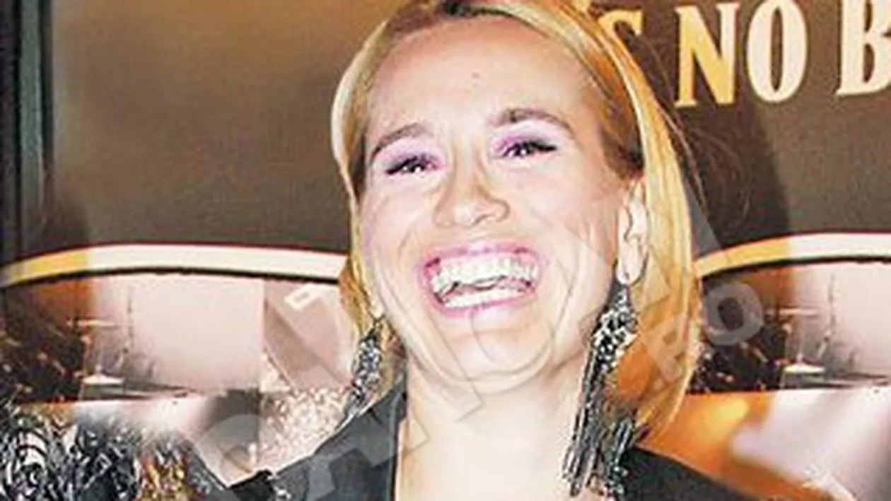 Andreea Esca e inca naturala! M-am gandit la operatii estetice, dar le mai aman