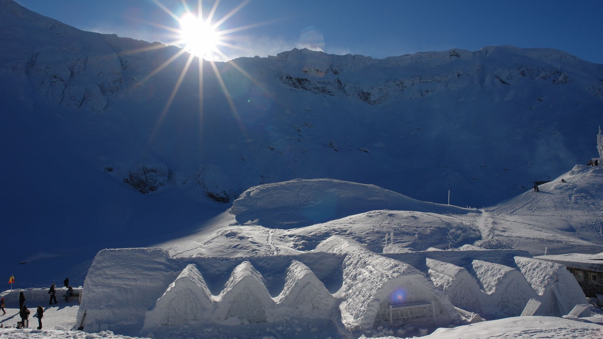 Preturi care te-ngheata la Ice Hotelul de la Balea Lac! 400 de lei camera, 250 de lei masa!