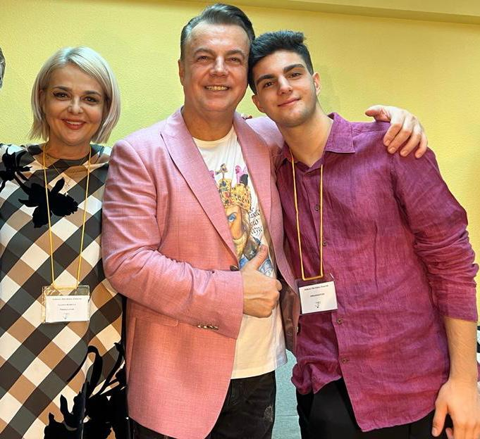 Adrian Enache a făcut un spectacol impresionant la Sala Palatului. Evenimentul a costat 50.000 euro!