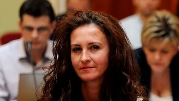 Natalia Intotero, ministrul pentru Diaspora, intervenit în scandalul violenţelor de la Miting: ”Condamn violența!”