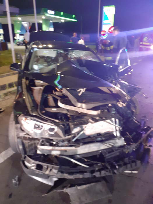 Dezastru pe șoselele din Argeș. Trei accidente petrecute, la prima oră. Un șofer a rămas încarcerat. FOTO&VIDEO