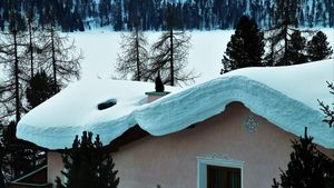 Prognoza meteo azi, 10 ianuarie 2026. Frig și nori peste România, cu episoade de ninsoare slabă