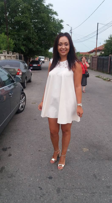 Logodnica poliţistului a postat această fotografie pe contul ei de Facebook cu doar câteva ore înainte ca bărbatul iubit să-şi pună capăt zilelor!
