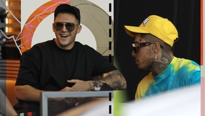 Lino Golden și Mario sunt mai „Fresh” ca niciodată! I-am prins „la o bârfă” în fața frizeriei, în cartierul bogaților