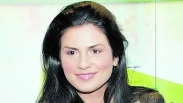 Ellie White si-a anulat toate concertele si s-a retras la Brasov sa se intremeze. Diagnosticata cu epuizare fizica