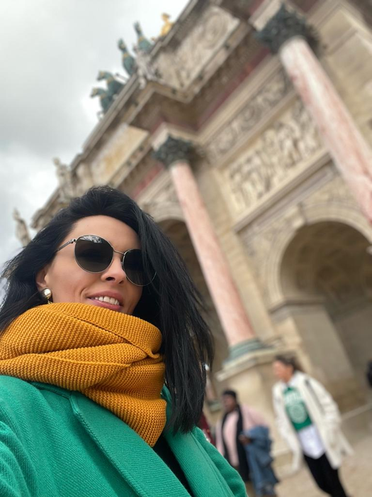 Cosmina Păsărin a vizitat Parisul de ziua ei