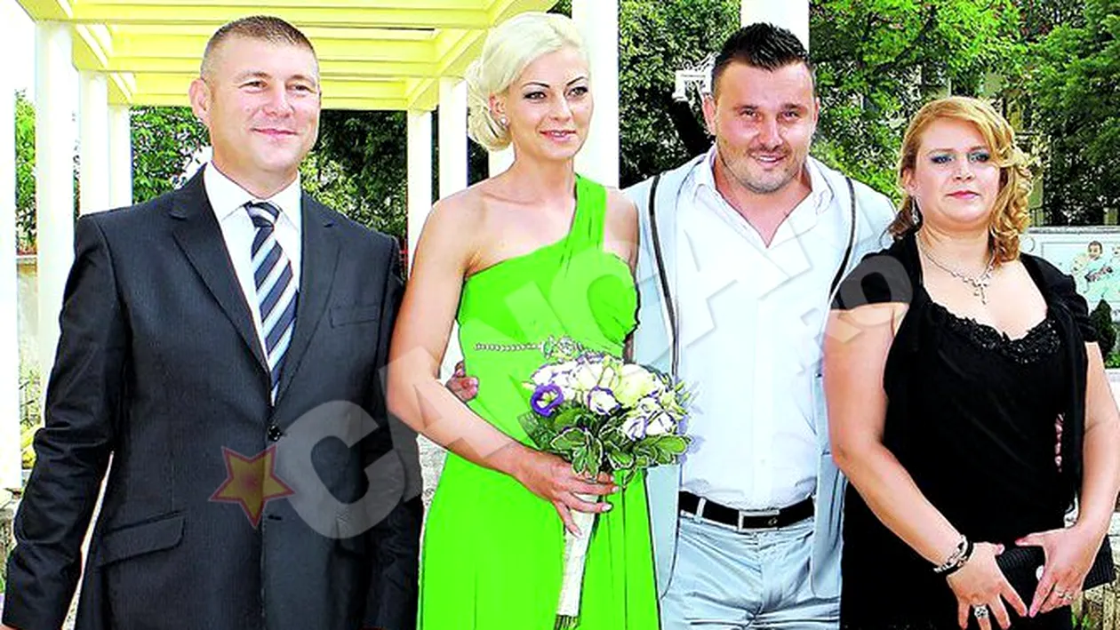 Flavius Dobre s-a casatorit cu Gabriela Vasile! Rugbistii au dansat pana in zori cu handbalistele