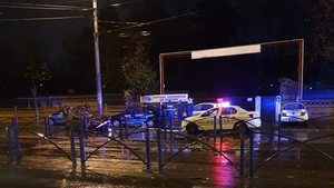 Grav accident, azi-noapte, în București. Un șofer s-a răsturnat cu mașina pe șoseaua Olteniței