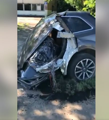 Un Audi Q7 s-a rupt în două, într-un accident înfiorător petrecut în Zalău! Ce s-a întâmplat cu șoferul