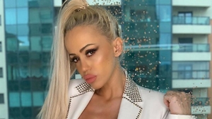 FOTO. Anda Adam a rupt gura târgului! A pozat în lenjerie intimă și a încins internetul