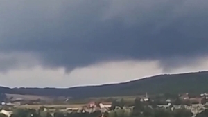 România, lovită de fenomene METEO extreme! Norii pâlnie se formează în perioade cu instabilitate atmosferică