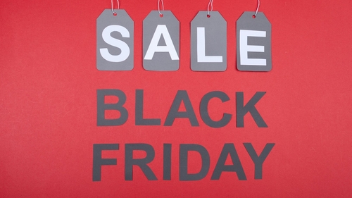 (P) Black Friday la Parfumuri și Cosmetice de lux în 2023. Uite care sunt cele mai bune reduceri!