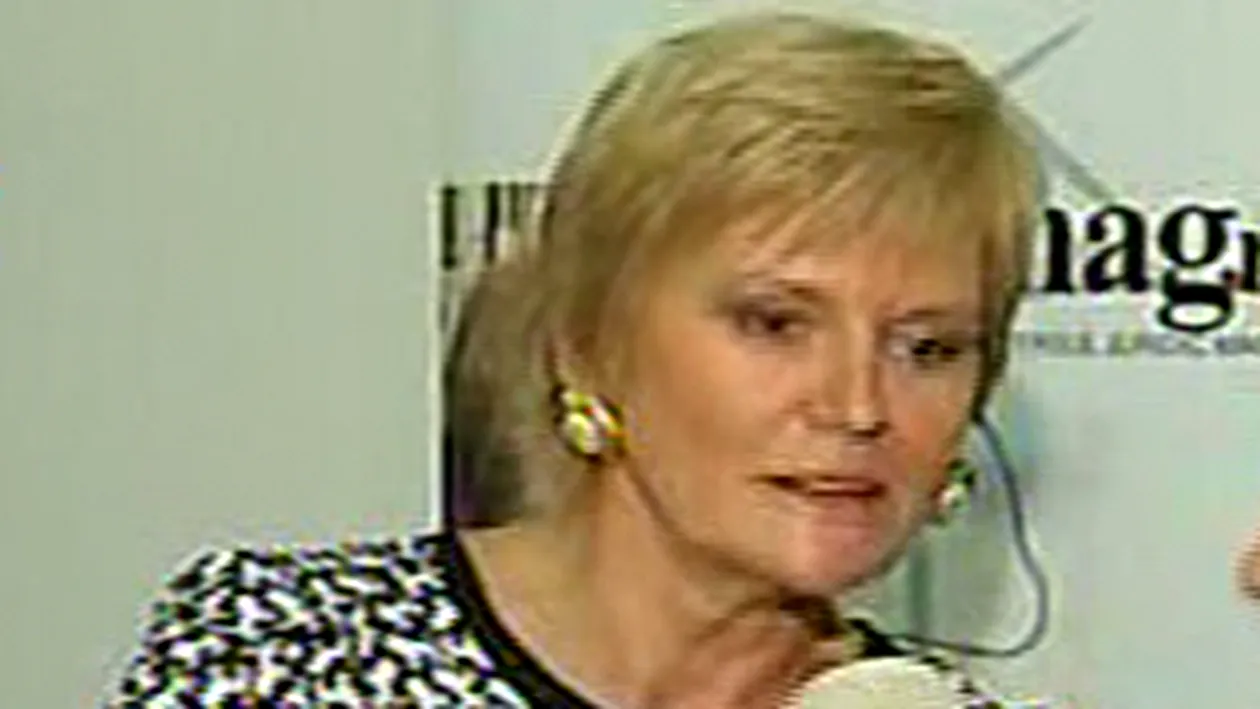 Monica Tatoiu: Ma simt femeie de fiecare data cand il vad pe fiul meu ca vine cu gagici acasa