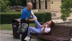 Fiica fostului senator bătută de un bătrân rupe tăcerea: ”Mi-a dat un pumn în față!” Ce zice agresorul