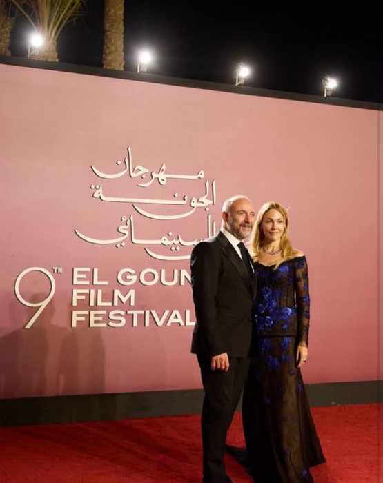 Alit Ergenc și Meryem Uzerli, actorii principali ai serialului turcesc de televiziune „Suleyman Magnificul”/ sursă foto: Facebook @Turkish Serie Station