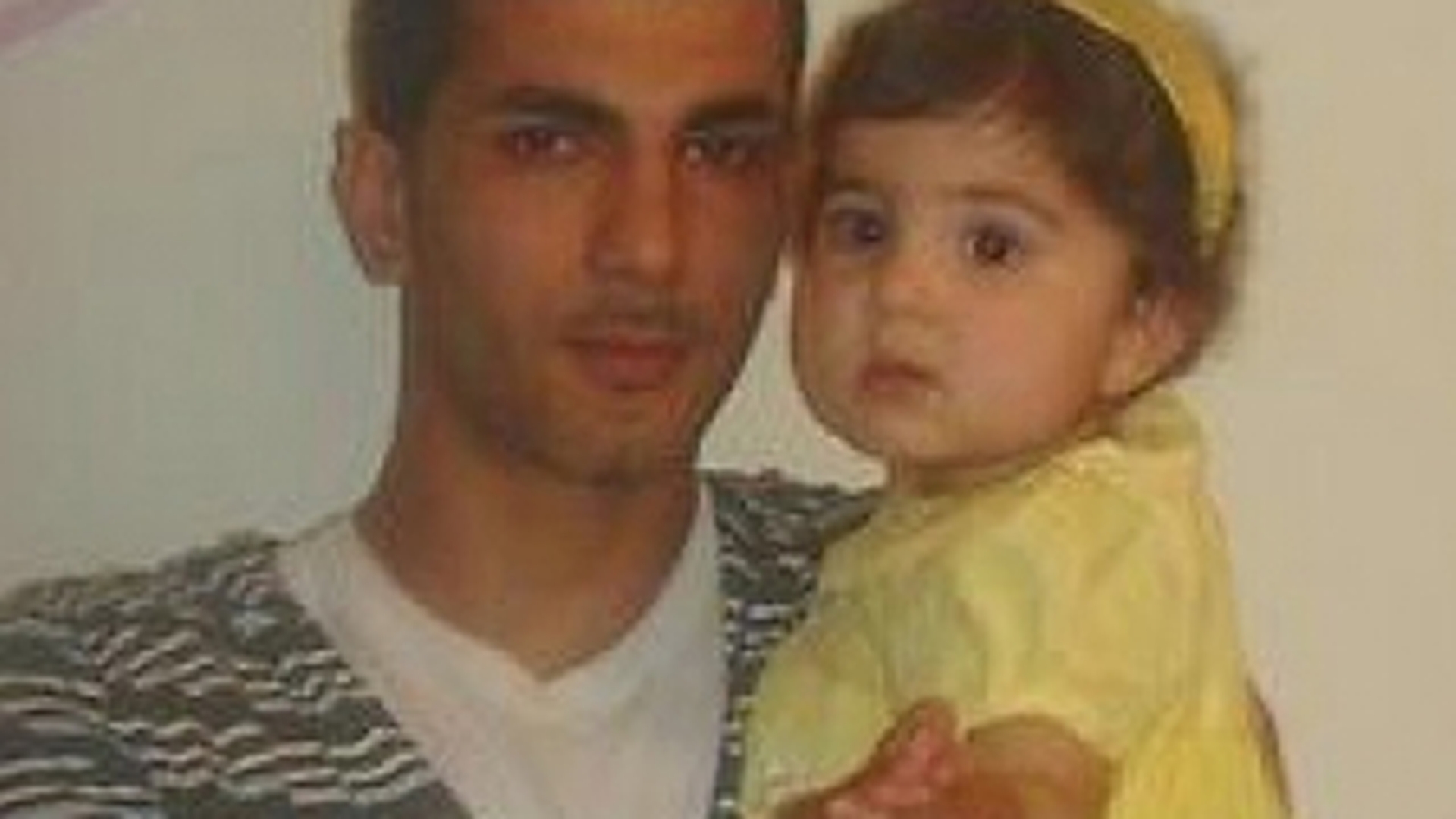 Cati nebuni pe Facebook! Un australian a anuntat ca isi ucide fetita, apoi a injunghiat-o