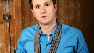 Andi Moisescu, bulversat de un ambalaj! Vezi nedumerirea vedetei!