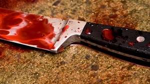 Bărbat din Vaslui, la un pas să rămână impotent din cauza iubitei. Ce i-a făcut femeia cu un cuțit
