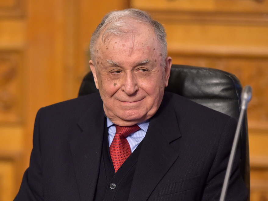 Sosia lui Ion Iliescu a dat lovitura! Controlează afaceri de zeci de milioane de lei. Cu ce se ocupă acum Cristian Grețcu, fostul membru al trupei Divertis