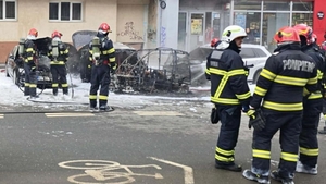 Cum putea fi salvată femeia din București care a ars în mașina cuprinsă de flăcări: ”Dacă avea...”