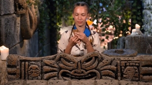 I-a dat "kind reminder"! Cum a scris corporatista Ramona numele colegei Niky Salman, pe bilețelul de nominalizare de la Survivor