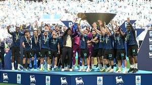 Ce i-au făcut fotbaliștii lui Cristi Chivu, după ce Inter Milano a luat titlul: „Jucătorii m-au luat și m-au împins acolo, eu nu voiam”