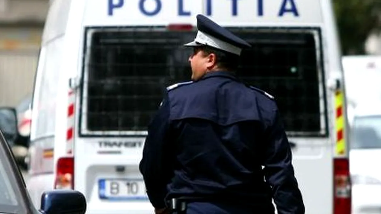 Polițiști atacați cu pietre de un bărbat la Galați. Un luptător SAS a fost rănit cu o șurubelniță
