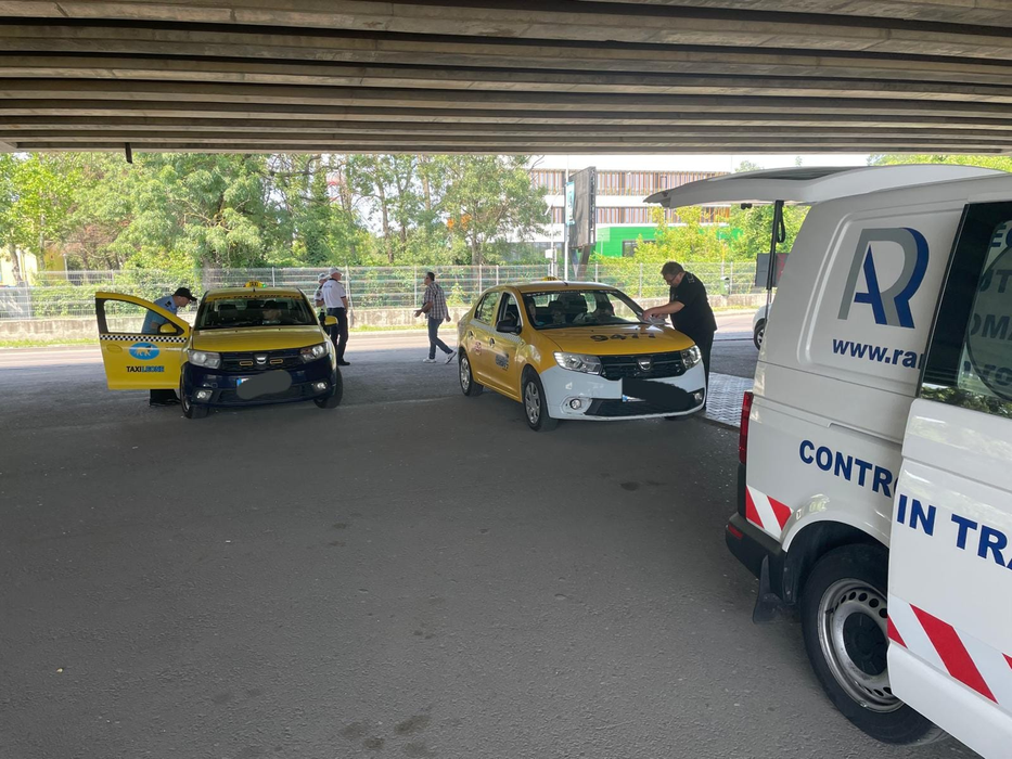 Nu e o glumă! Ce amendă a primit un bărbat de 44 de ani, care a efectuat transport de persoane în regim de taxi