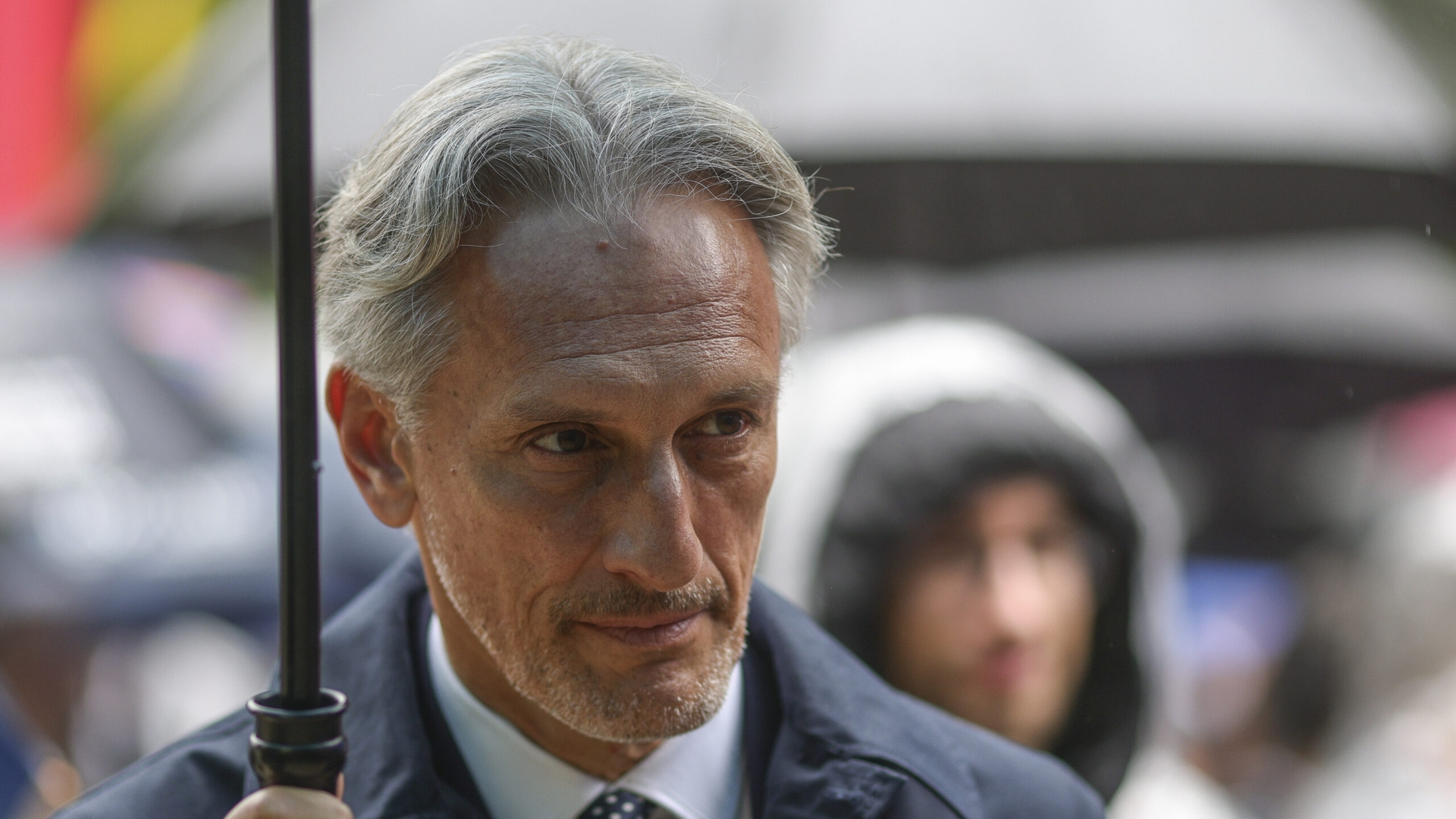 Matei Păun, prietenul controversat al lui Nicușor Dan, și-a făcut apariția la Palatul Cotroceni de Ziua Națională a României