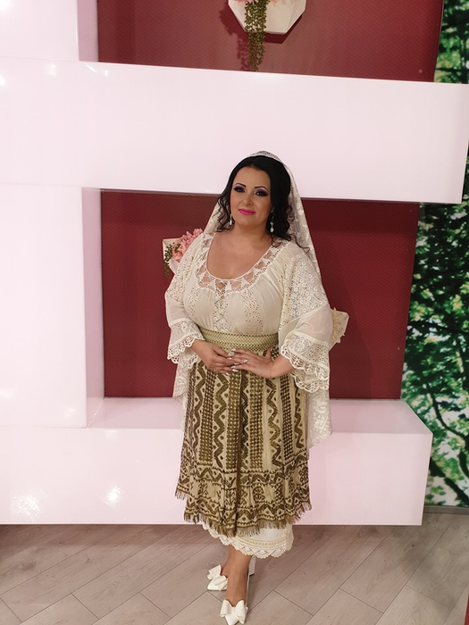 Silvana Rîciu și Nicușor Ioniță se căsătoresc civil. Primele poze cu artista în rochie de mireasă