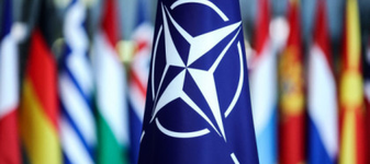 NATO 3.0, un pariu periculos: planul administrației Trump riscă să dărâme cei doi piloni fundamentali care protejează Europa