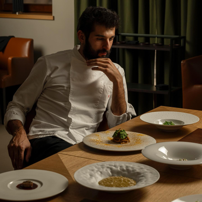 Drama neștiută a juratului de la Chefi la Cuțite! Chef Richard Abou Zaki, abuzat în bucătărie