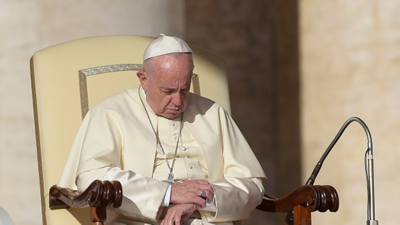 Papa Francisc a făcut o mărturisire neobişnuită în direct. Ce a recunoscut că face în timpul slujbelor religioase