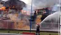 Incendiu violent în Focşani! Se ia în calcul evacuarea locuitorilor din blocurile din apropiere