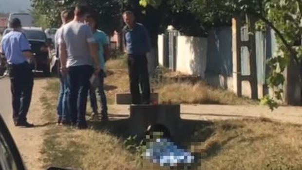 Şocant: un tânăr a fost omorât în bătaie şi aruncat într-un şanţ. Mesajul sfâşietor al iubitei sale