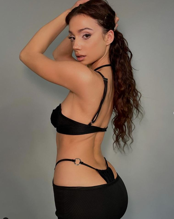 Alexandra Domnița este iubita lui Albert