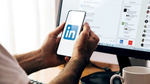 Copiii au început să își depună CV-ul pe Linkedin de la 14 ani, cu un singur scop în gând! Prin ce schimbare majoră trec tinerii din generația Alpha