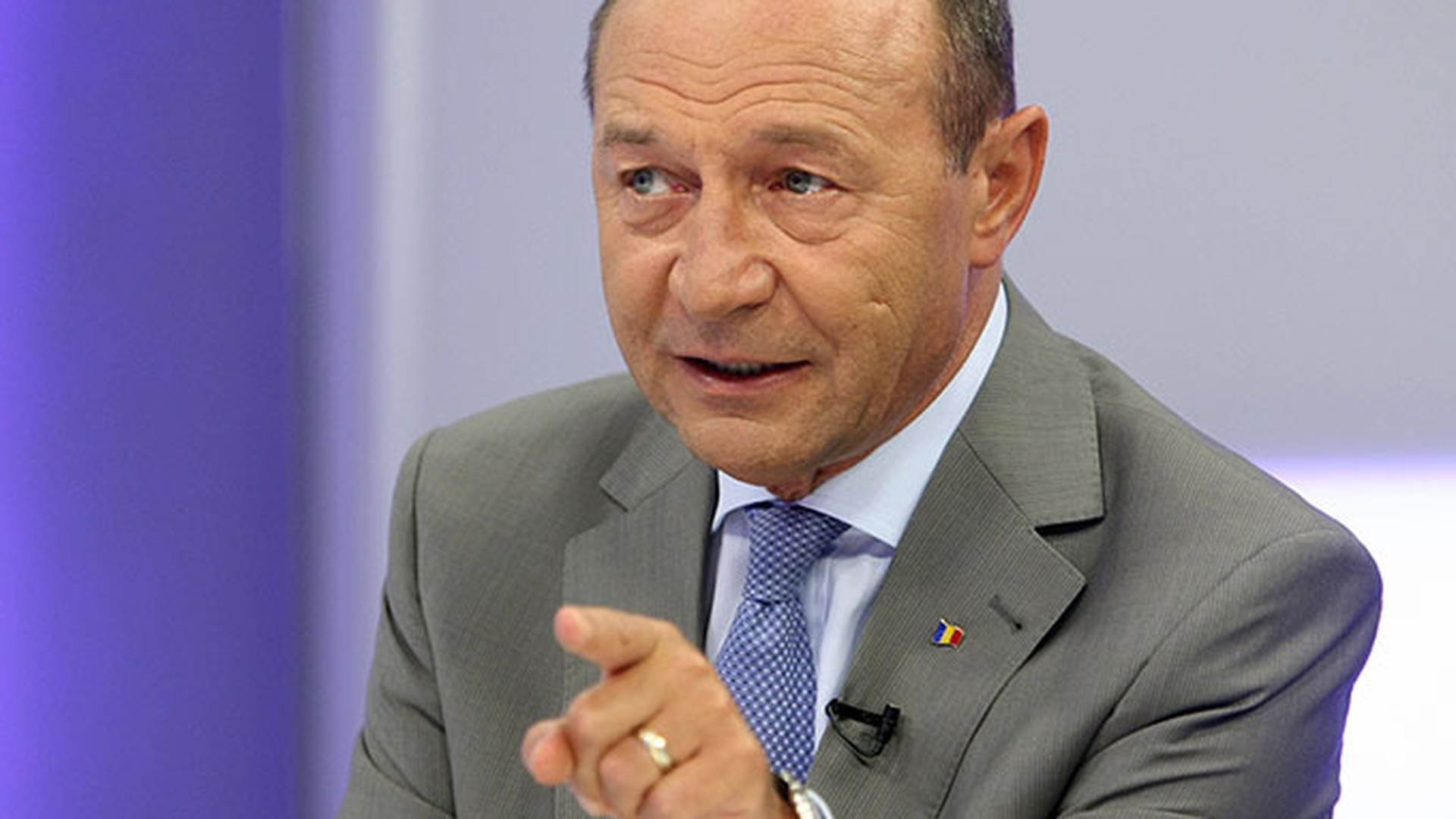 Reacţia lui TRAIAN BĂSESCU după ce IOHANNIS l-a desemnat premier pe GRINDEANU: "Greşit, domnule preşedinte"