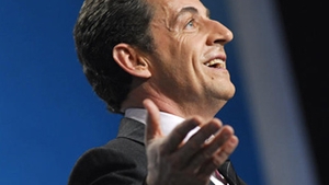 Nicolas Sarkozy a mers sa isi vada fiica inaintea intalnirii cu Angela Merkel