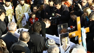 Pelerinaj la mormantul lui Iurie Darie! Dragostea pentru marele actor nu a murit