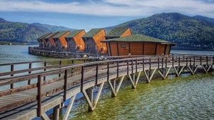 Singura stațiune exotică din România. Seamănă izbitor cu Maldive sau Bora Bora