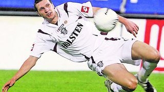 A ales banii in locul Rapidului!