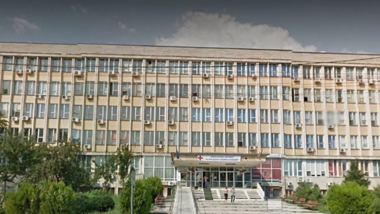 Caz șocant la Iași. Ce a pățit o ieșeancă după ce a băut patru litri de țuică. Medicilor nu le-a venit să creadă