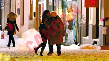 S-au giugiulit in fata cafenelei