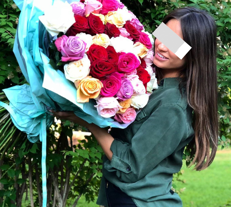 Maria Niculae e topită după buchetele de trandafiri și lalele (Foto: Instagram)