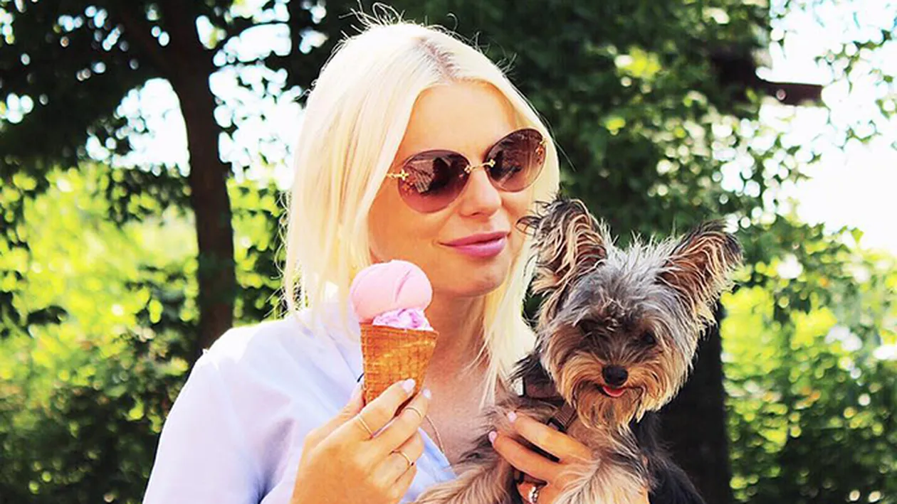 Schimb de replici între JOJO şi o admiratoare! Mi se pare oribil...